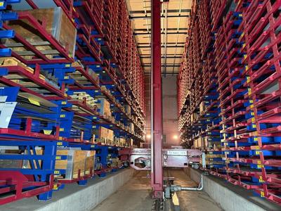 Overview picture of Large amount of various sheet plates and metal stock content